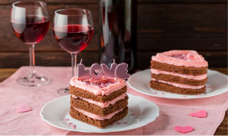 Candlelight & Cake: How to Set Up the Ultimate Valentine’s Dinner at Home